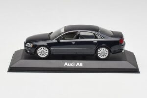 Audi A8 D3 Mauritius Синьо Metallic Minichamps 1:43 5010508123 Метал