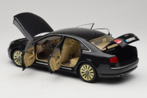 Audi A8 D3 W12 Черен Kyosho 1:18 5010508135 Метал — снимка 5 от 8