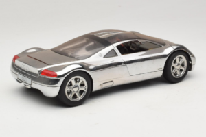 Audi Avus Quattro Chrome Silver Revell 1:18 08913-C1 Метал — снимка 3 от 8