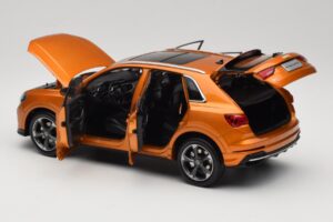 Audi Q3 F3 Orange Metallic Paudi Model 1:18 05962Q32019 Метал — снимка 5 от 8