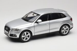 Audi Q5 8R Ice Silver Kyosho 1:18 09242IS Метал