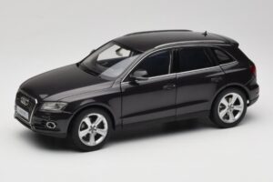 Audi Q5 8R Lava Grey Kyosho 1:18 09242LG Метал