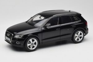 Audi Q5 8R Phantom Black Kyosho 1:18 09242BK Метал