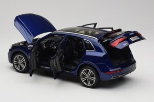 Audi Q5L FY Син Paudi Model 1:18 33729 Метал — снимка 5 от 8