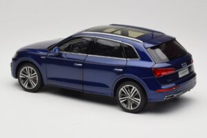 Audi Q5L FY Син Paudi Model 1:18 33729 Метал — снимка 7 от 8