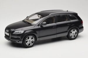 Audi Q7 4L Lava Grey Minichamps 1:18 5010507625 Метал