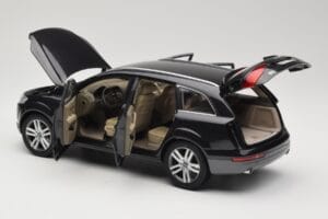 Audi Q7 4L Lava Grey Minichamps 1:18 5010507625 Метал — снимка 5 от 8