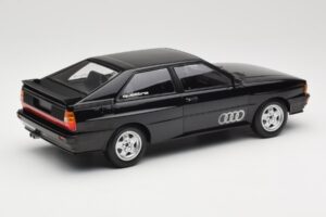 Audi Quattro Черен Металик Minichamps 1:18 155016121 Метал — снимка 2 от 6