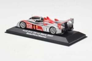 Audi R10 TDI LMP1 #1 F. Biela / E. Pirro / M. Werner 24 Hours of Le Mans 2007 Minichamps 1:43 5020700213 Метал — снимка 3 от 4
