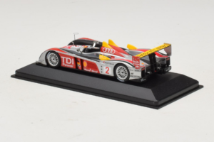 Audi R10 TDI LMP1 #2 R. Capello / T. Kristensen 2007 Minichamps 1:43 400071602 Метал — снимка 3 от 4