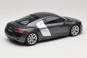 Audi R8 5.2 FSI Quattro Daytona Grey Kyosho 1:18 09216DG Метал — снимка 3 от 7