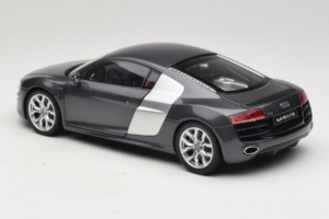 Audi R8 5.2 FSI Quattro Daytona Grey Kyosho 1:18 09216DG Метал — снимка 6 от 7