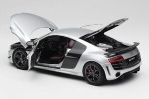 Audi R8 GT Type 42 Ice Сребрист Metallic Kyosho 1:18 09218IS Метал — снимка 5 от 8