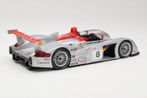 Audi R8 LMP900 #8 Audi Sport Team Joest F. Biela / E. Pirro / T. Kristensen 24 Hours of Le Mans 2000 Maisto 1:18 38899 Метал — снимка 2 от 6