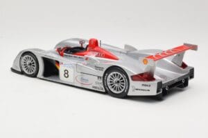 Audi R8 LMP900 #8 Audi Sport Team Joest F. Biela / E. Pirro / T. Kristensen 24 Hours of Le Mans 2000 Maisto 1:18 38899 Метал — снимка 5 от 6