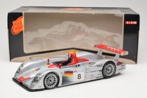 Audi R8 LMP900 #8 Audi Sport Team Joest F. Biela / E. Pirro / T. Kristensen 24 Hours of Le Mans 2000 Maisto 1:18 38899 Метал — снимка 6 от 6