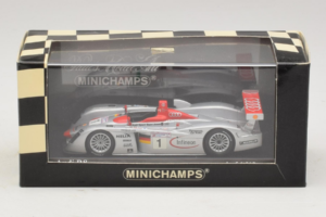 Audi R8 LMP #1 F. Biela / E. Pirro / T. Kristensen 24 Hours of Le Mans Winner 2001 Minichamps 1:43 400011201 Метал — снимка 4 от 4