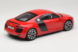Audi R8 Червен Kyosho 1:18 09213R Метал — снимка 3 от 8