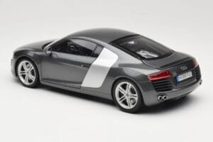 Audi R8 Type 42 4.2 Daytona Grey Kyosho 1:18 5010618425 Метал — снимка 7 от 8