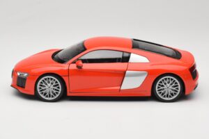 Audi R8 V10 Червен Welly 1:18 18052W Метал — снимка 4 от 8