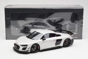 Audi R8 V10 GT RWD Сив GT Spirit 1:18 GT461 Смола — снимка 6 от 6