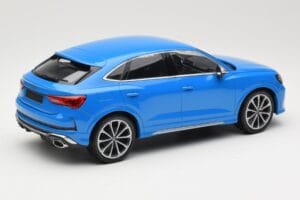 Audi RS Q3 F3 Sportback Син Minichamps 1:18 155018101 Метал — снимка 2 от 6