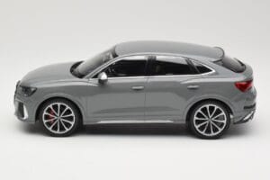 Audi RS Q3 F3 Sportback Сив Minichamps 1:18 155018100 Метал — снимка 3 от 6