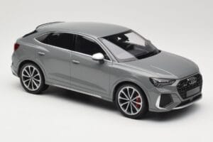 Audi RS Q3 F3 Sportback Сив Minichamps 1:18 155018100 Метал — снимка 4 от 6