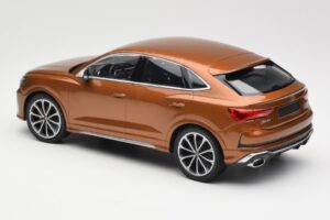 Audi RS Q3 Sportback 8U Brown Metallic Minichamps 1:18 155018104 Метал — снимка 5 от 6