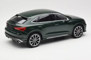 Audi RS Q3 Sportback 8U Green Metallic Minichamps 1:18 155018102 Метал — снимка 2 от 6