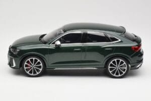 Audi RS Q3 Sportback 8U Green Metallic Minichamps 1:18 155018102 Метал — снимка 3 от 6