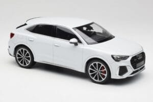 Audi RS Q3 F3 Sportback Glacier White Metallic Minichamps 1:18 155018105 Метал — снимка 4 от 6