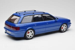 Audi RS2 B4 Avant Син Otto 1:12 G075 Смола — снимка 2 от 6