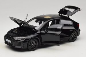 Audi RS3 8Y Sportback Myth Black Norev 1:18 188388 Метал — снимка 2 от 8