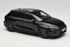 Audi RS3 8Y Sportback Myth Black Norev 1:18 188388 Метал — снимка 6 от 8