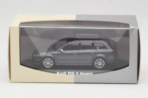 Audi RS4 B7 Avant Сив Minichamps 1:43 5010509223 Метал — снимка 4 от 4