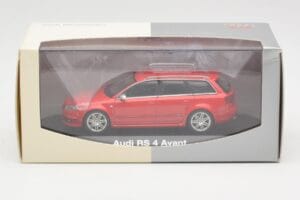 Audi RS4 B7 Avant Червен Minichamps 1:43 5010509213 Метал — снимка 4 от 4