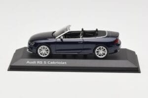 Audi RS5 B8 Кабриолет Estoril Blue Minichamps 1:43 5011215313 Метал