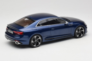 Audi RS5 B9 Coupe Син GT Spirit 1:18 GT062 Смола — снимка 2 от 6