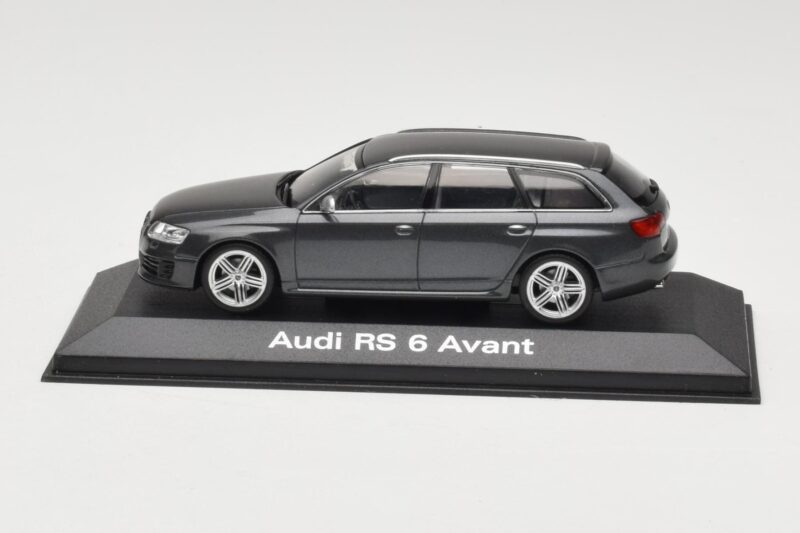 Audi RS6 C5 Avant Daytona Grey Minichamps 1:43 5010710233 Метал