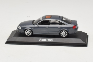 Audi RS6 C5 Сив Minichamps 1:43 20000001217001 Метал