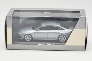 Audi RS6 C6 Monza Silver Minichamps 1:43 5010810113 Метал — снимка 4 от 4