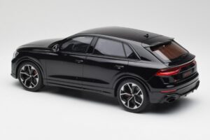 Audi RSQ8 Night Черен GT Spirit 1:18 GT305 Смола — снимка 5 от 6
