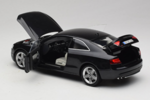 Audi S5 B8 Coupe Черен Norev 1:18 188360 Метал — снимка 5 от 8