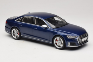 Audi S8 D5 Синьо GT Spirit 1:18 GT313 Смола — снимка 4 от 6