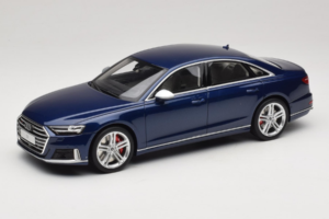 Audi S8 D5 Синьо GT Spirit 1:18 GT313 Смола