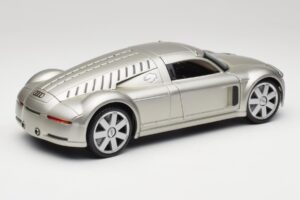 Audi Rosemeyer Сребрист Maisto 1:18 31625 Метал — снимка 3 от 8