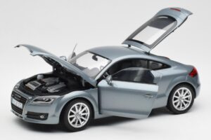 Audi TT 8J Condor Сив Minichamps 1:18 5010500415 Метал — снимка 2 от 8