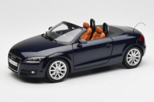 Audi TT 8J Roadster Дълбокосин Minichamps 1:18 5010500525 Метал
