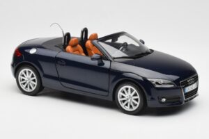 Audi TT 8J Roadster Дълбокосин Minichamps 1:18 5010500525 Метал — снимка 6 от 8